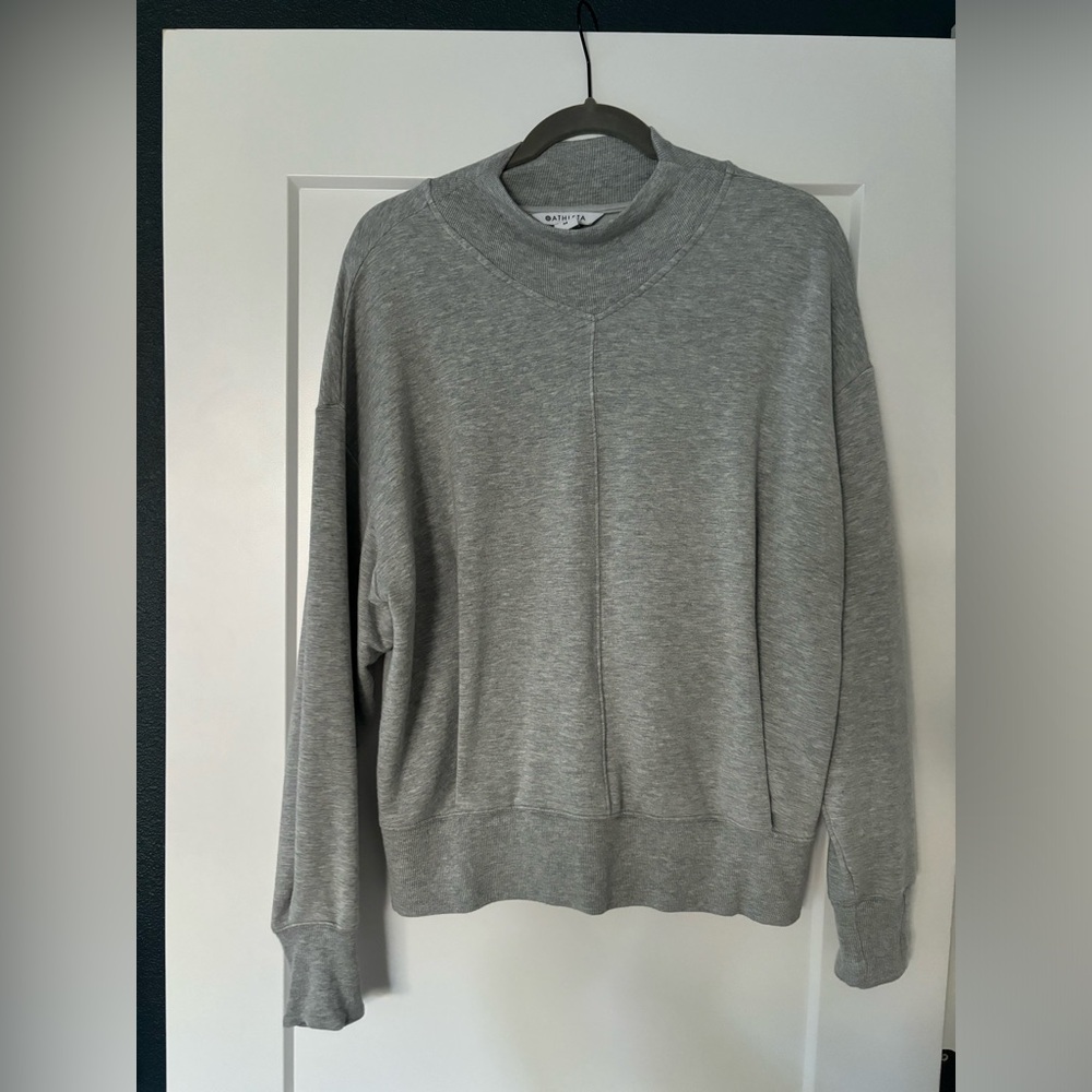 Athleta Sweater size M